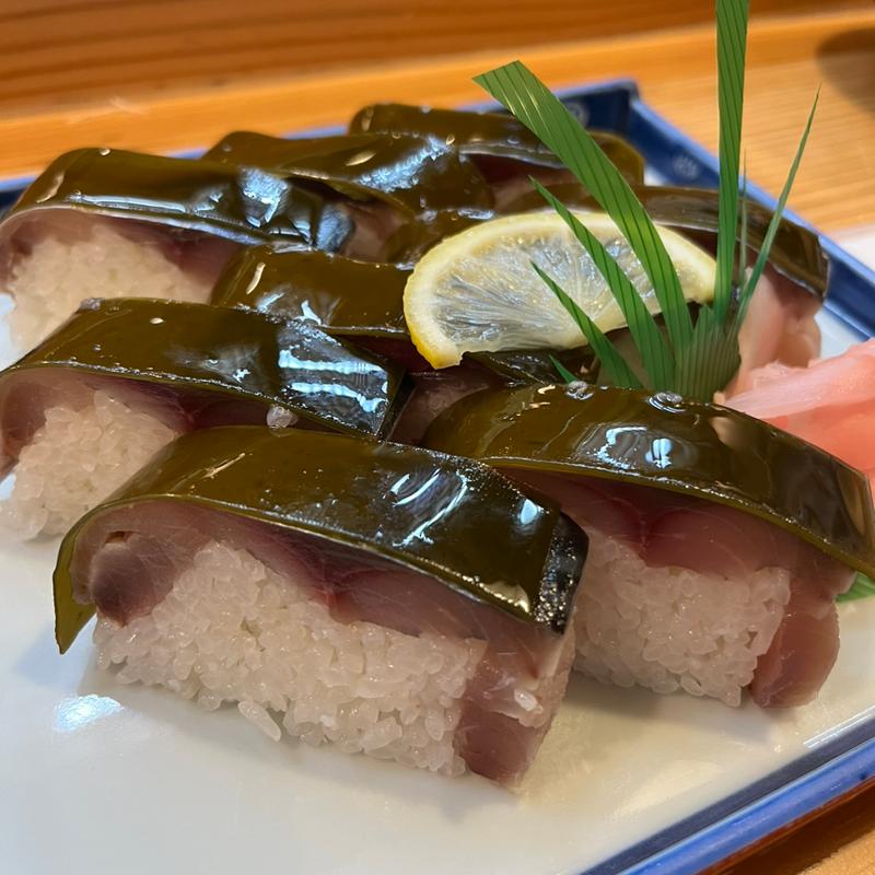 サバ寿司(魚将　さかなちゃん )