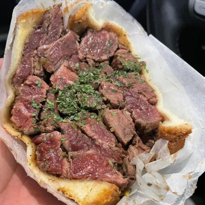 ミートサンド(肉カフェダイニングアフロ)