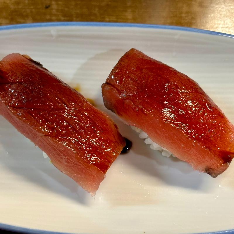 鮪(親子寿し （オヤコスシ）)