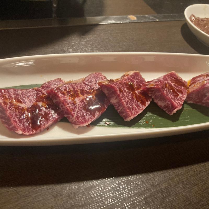 (炭火焼肉ひよりや)