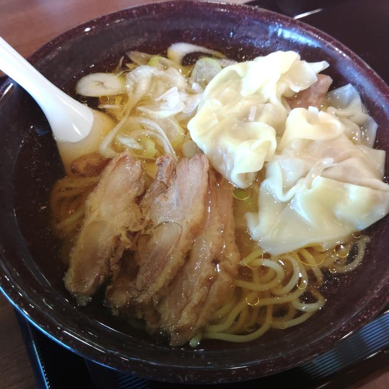 ワンタン肉中華(冷たい肉そば ぼんてん)