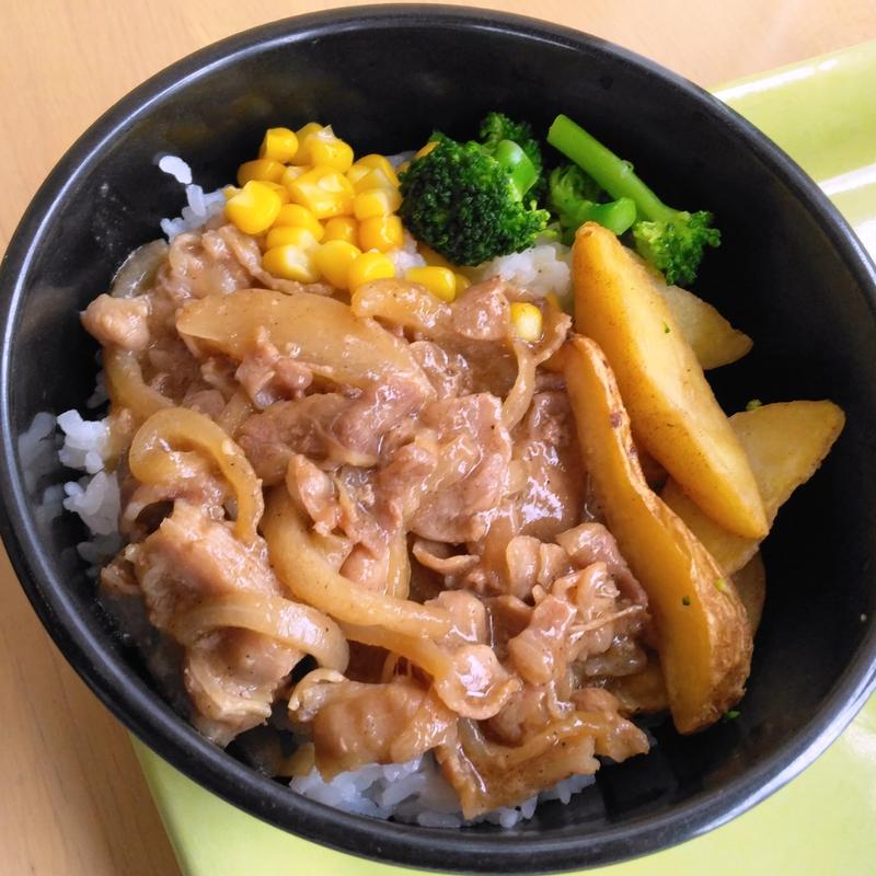 ペッパービーフ丼(さくらキッチン )