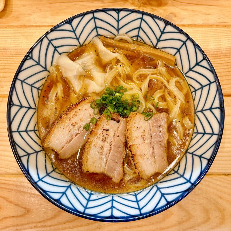 らぁ麺(醤油)(らぁ麺 秀登)