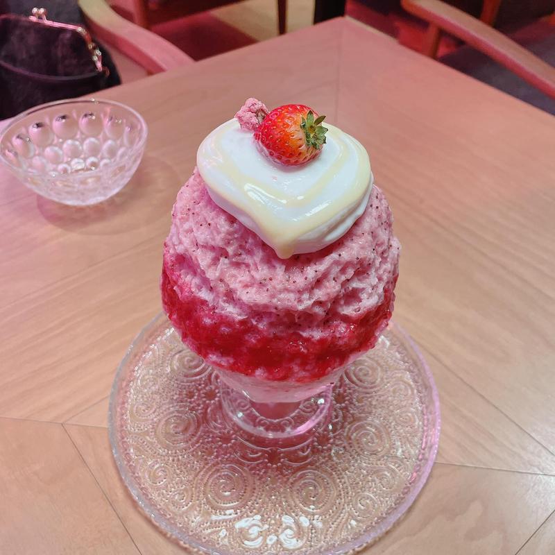 いちごヨーグルト氷(ほうせき箱 )