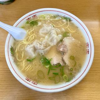 ワンタン麺(江ちゃんラーメン)