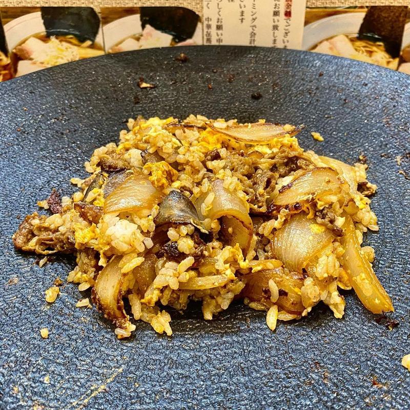 〆の鉄板焼きめし(うどん 讃く)