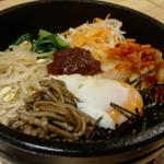 石焼ビビンバ(焼肉ホルモン ちゅらロース 亀有店)