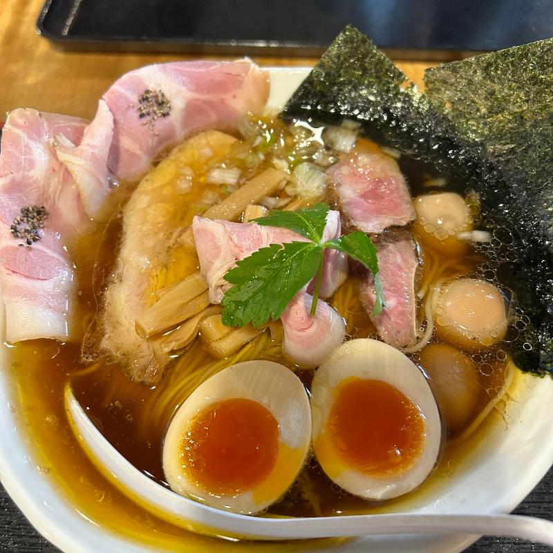 特製醤油らぁ麺(麺屋 卓朗商店 （めんや たくろうしょうてん）)