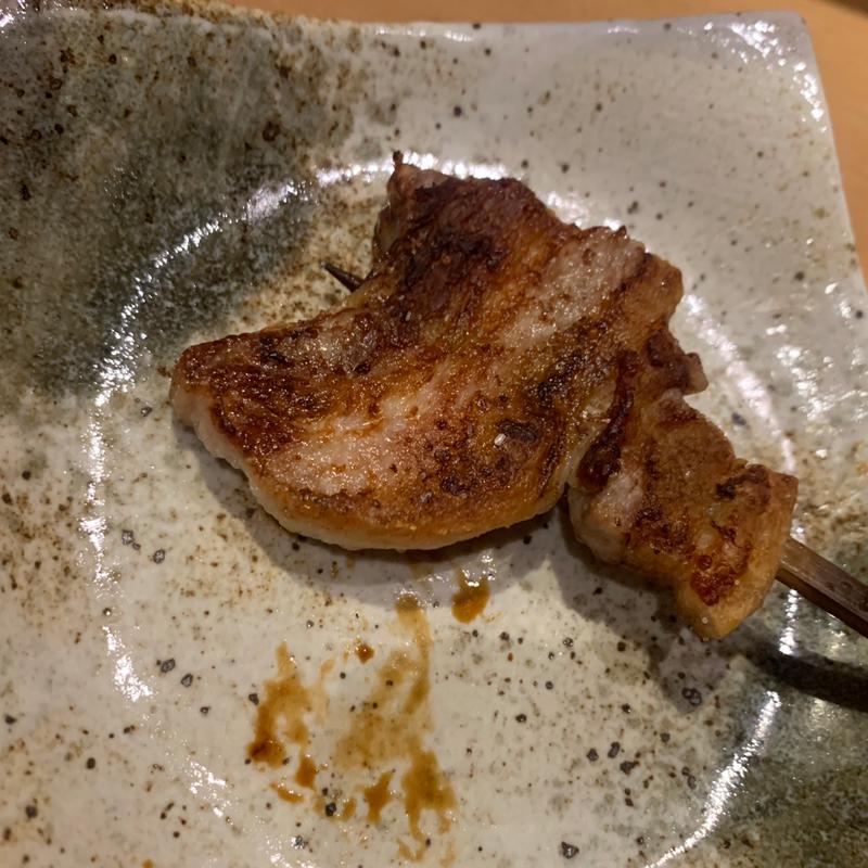 【糸島豚】バラ肉串(炭火・焼鳥 鶫 つぐみ 中洲川端店)