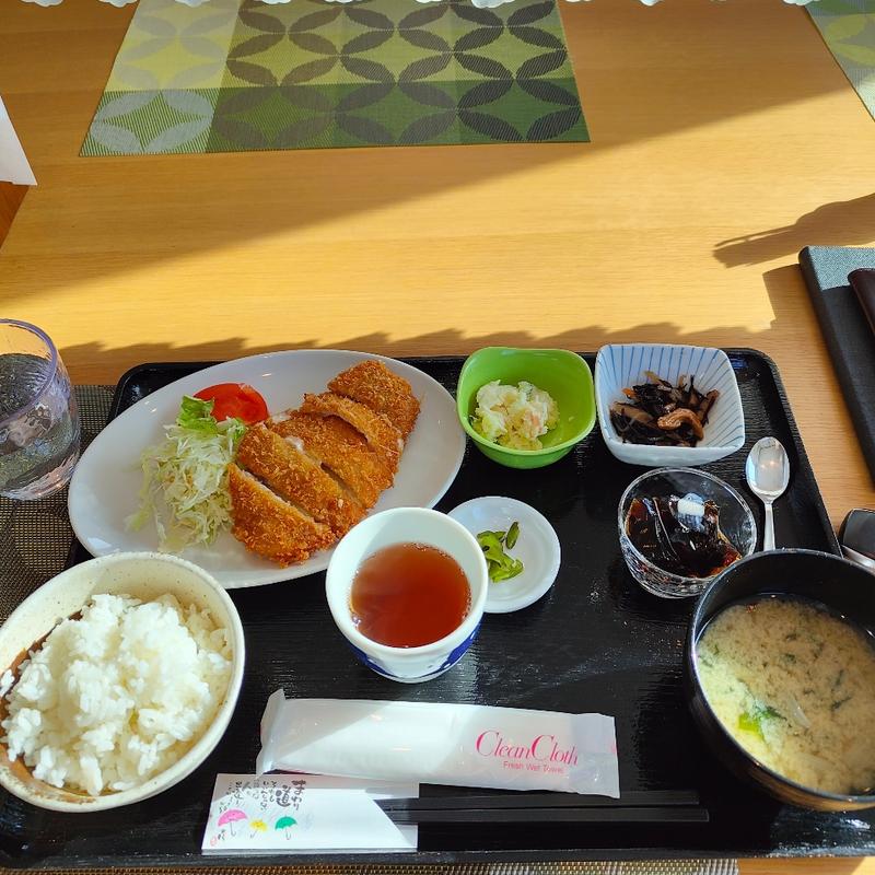 とんかつ定食(おうちダイニング)