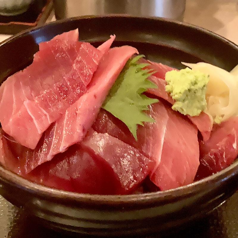 中とろ丼(てんこ盛り)(まぐろの鉄人)
