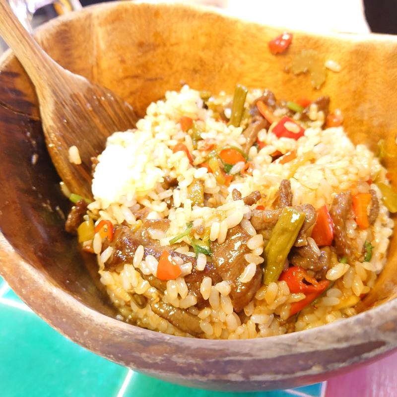 小炒黄牛肉擂飯(撒椒小酒館上野店)