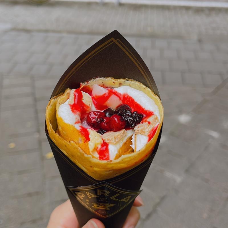 薔薇と木いちご(PARLA 東急プラザ銀座)