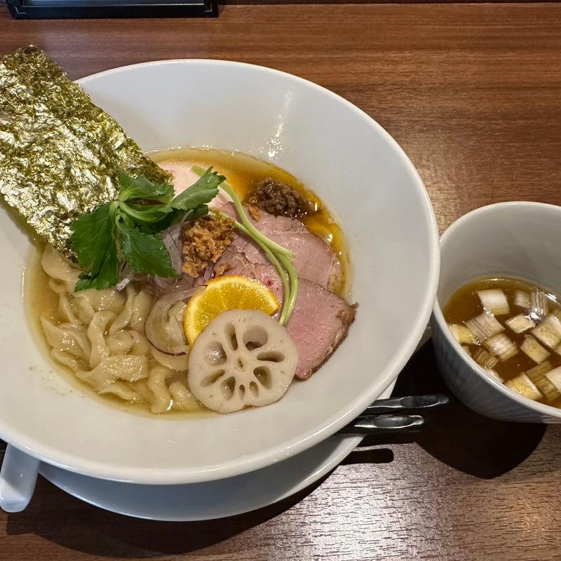 能登いしるのつけ汁と鶏と煮干しの汁なしらあめん(らあめん あじるく)