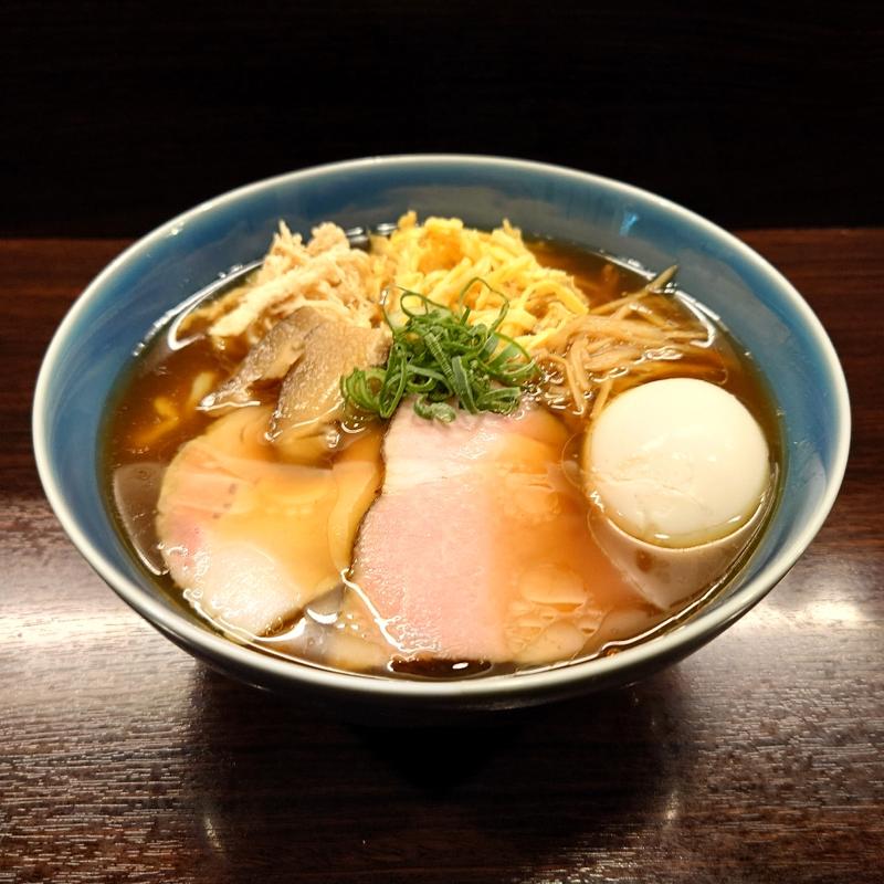 醤油そば(麺屋ルリカケス)