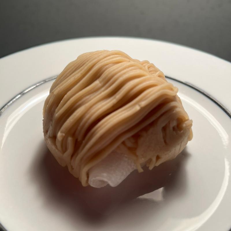 くり餅(栗処 絹糸モンブラン くりと)