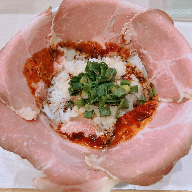 悪魔の魔神丼(贔だしや)