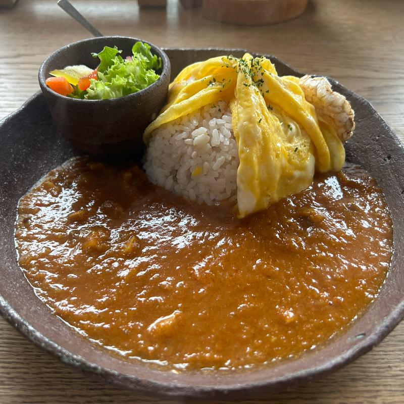 山背オムカレー(銘木（めいぼく）カフェSHIKI)