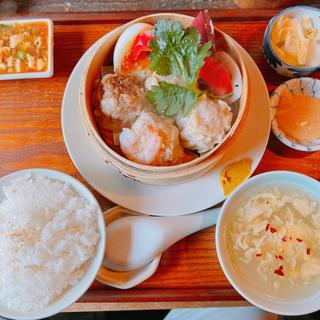 焼売定食(シュウマイルンバ)