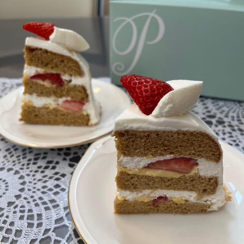 苺のショートケーキ黒糖(ピネード 田園調布店)