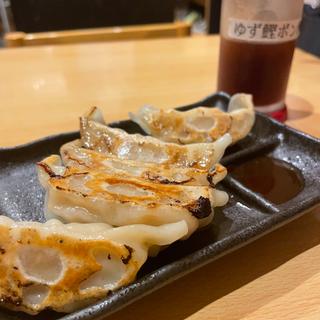 肉汁鶏餃子 (5個)(麺 THE KURO)