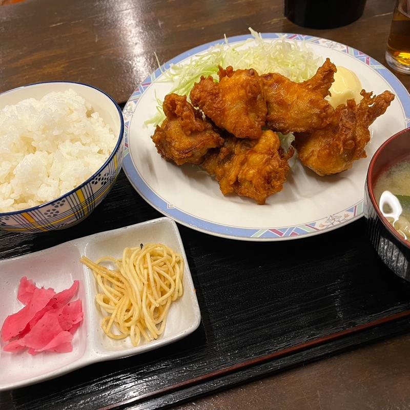 から揚げ定食(飲み食い処　向台　豪壱丸)
