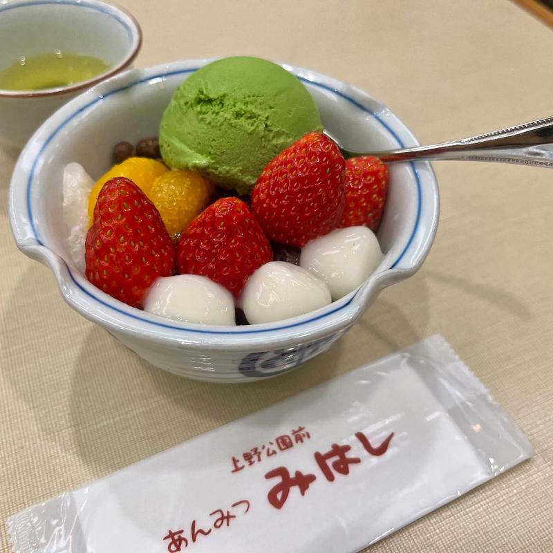 苺あんみつ(あんみつ みはし 東京駅一番街店)