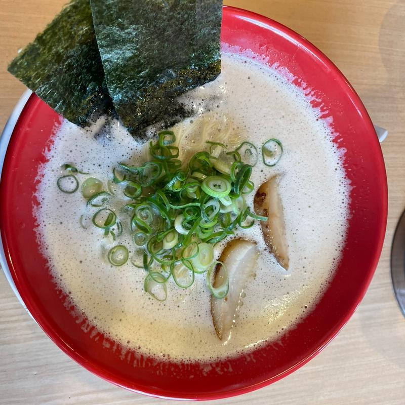 博多長浜とんこつ(泡系しおとんこつラーメンべらしお 総本店)