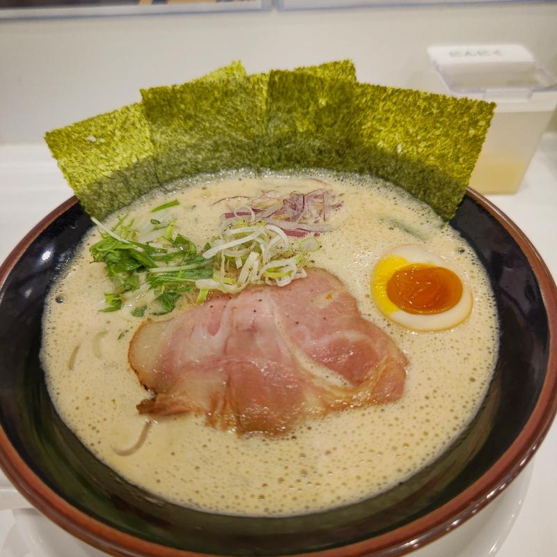 泡家系鶏白湯(鶏白湯そば櫓半)