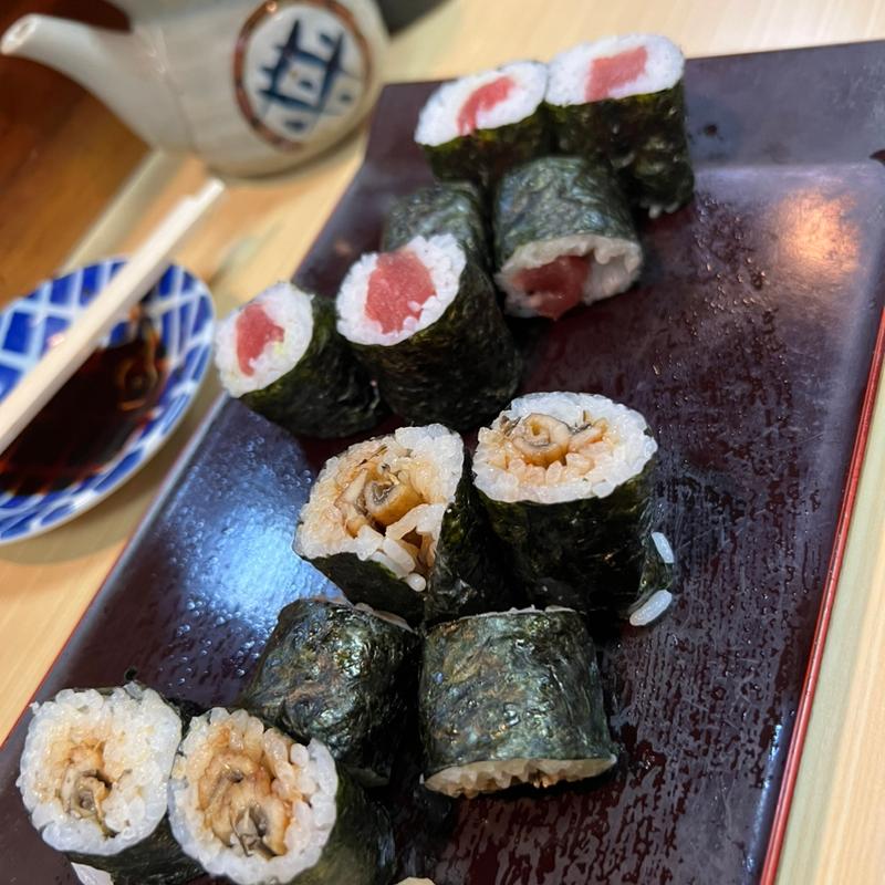 アナゴ巻き＋鉄火巻き(魚万ずし )