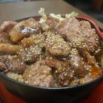 豚ロース豚丼　大盛り(ホルモンと創作料理 どん・ハート)