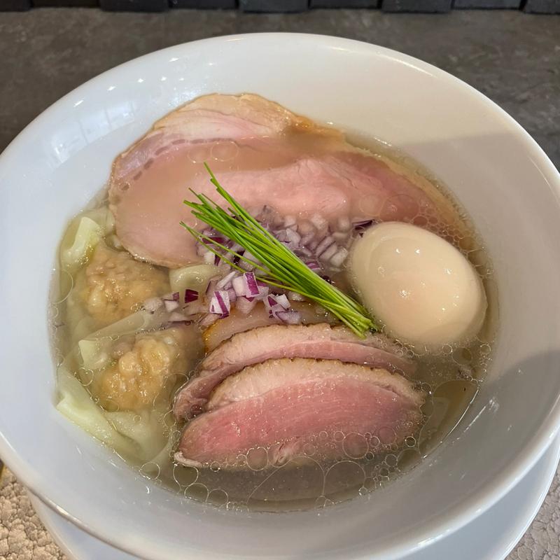 中華蕎麦 塩 特上 (宍道湖しじみ中華そば琥珀 池袋店)