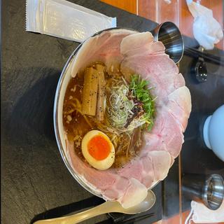 (醤油らーめん ピース)