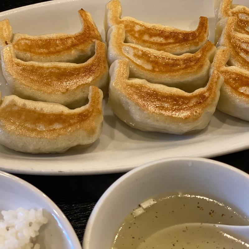 黒豚餃子9個定食(天鴻餃子房 九段店)