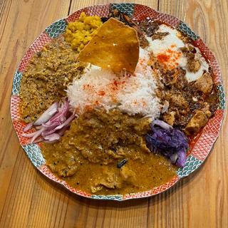 三種あいがけ(カレー屋カリクロ)