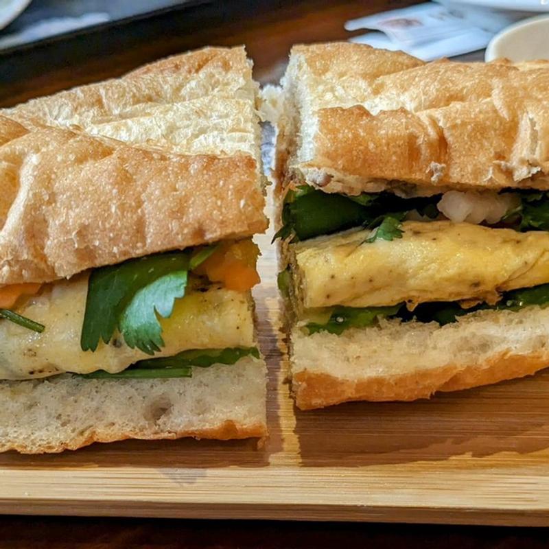 バインミー(いいな ベトナム料理)