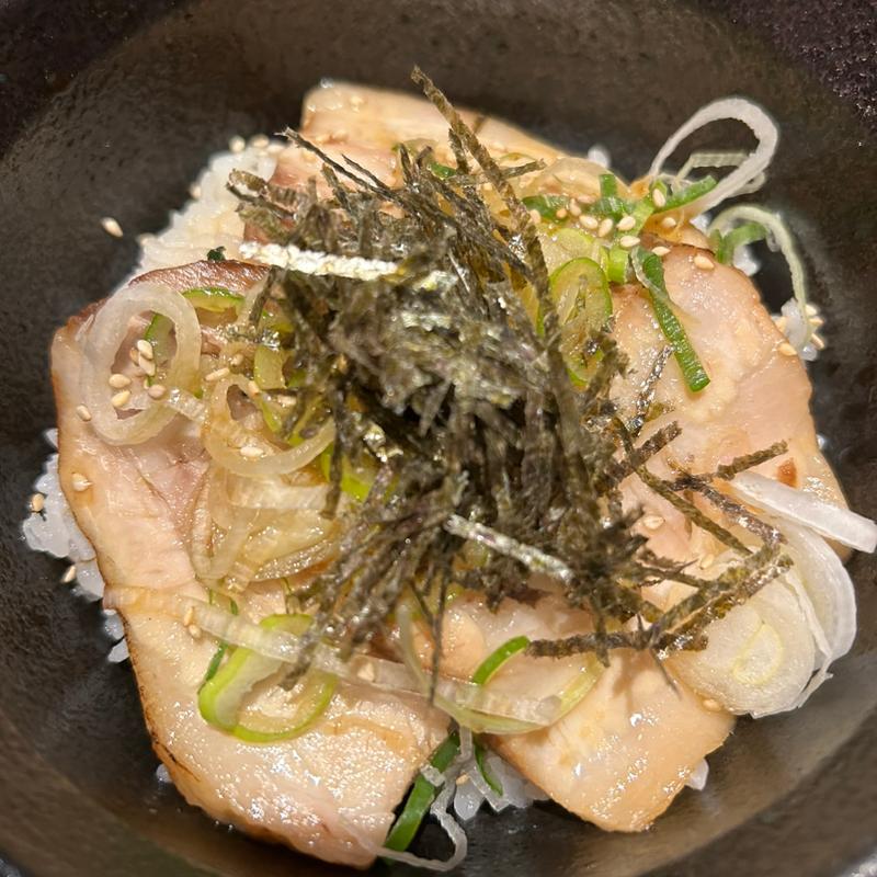 チャーシュー丼(横浜家系ラーメン きがる家 豊田美里店)