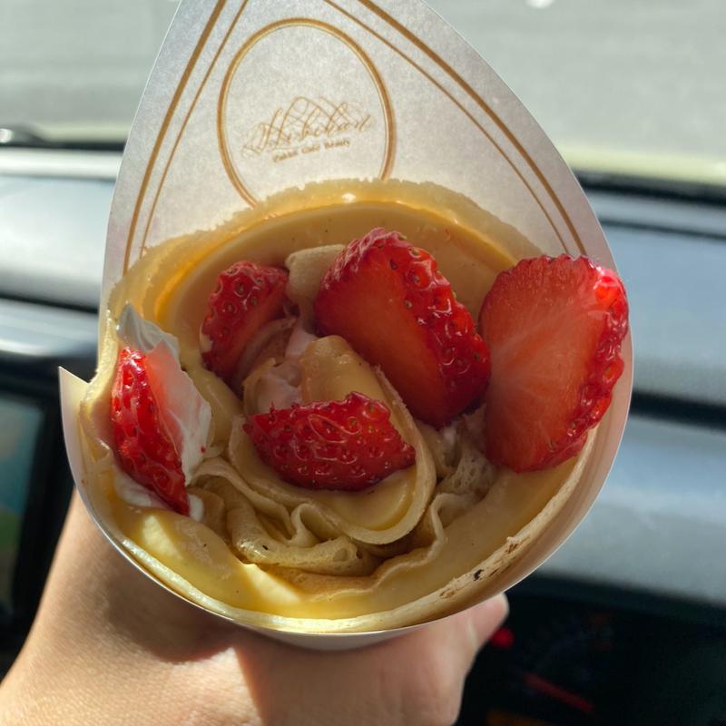 イチコカスタード(Handmade hibikino (ヒビハンクレープ))