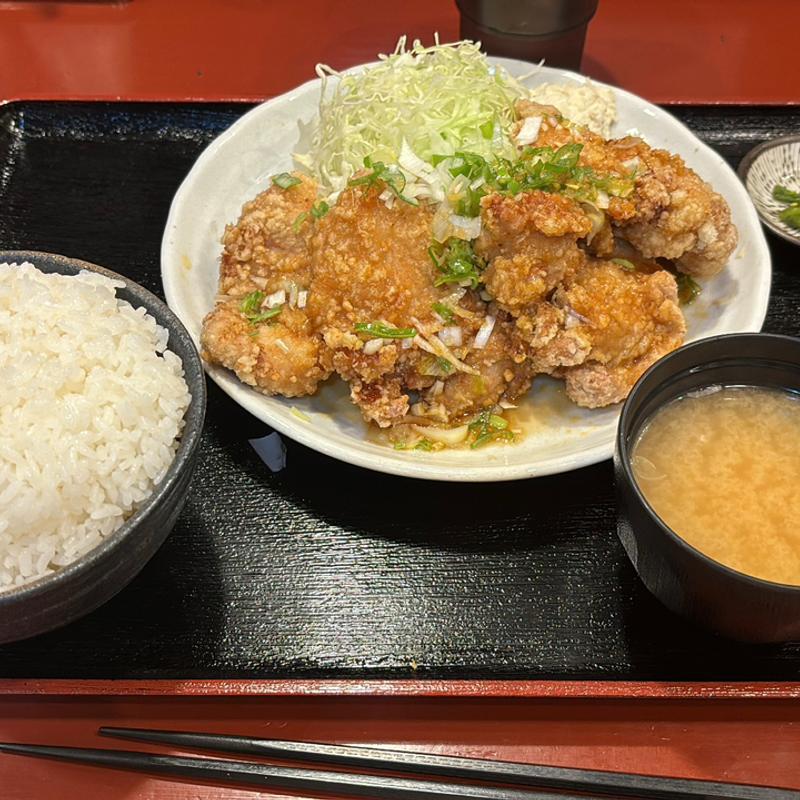 油淋鶏定食(中華食堂 よしだ屋 新大前店)