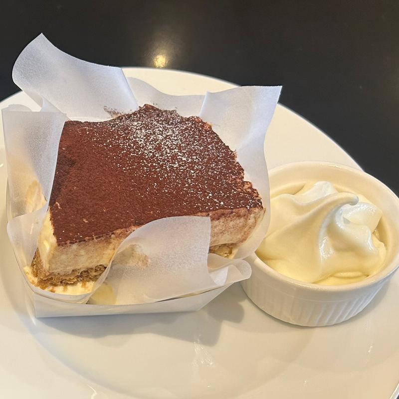 ティラミス(パティスリーナチュールシロモト)