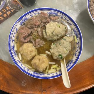 蝦雲呑三拼湯麺 Shrimp Wan Ton Singnature Combination Noodles in Soup(沾仔記(Tsim Chai Kee Noodle))