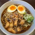 ゲソ天そば　ゆで卵(そば滝)