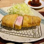 肉厚ロースカツ定食(ぶた福チャコール)