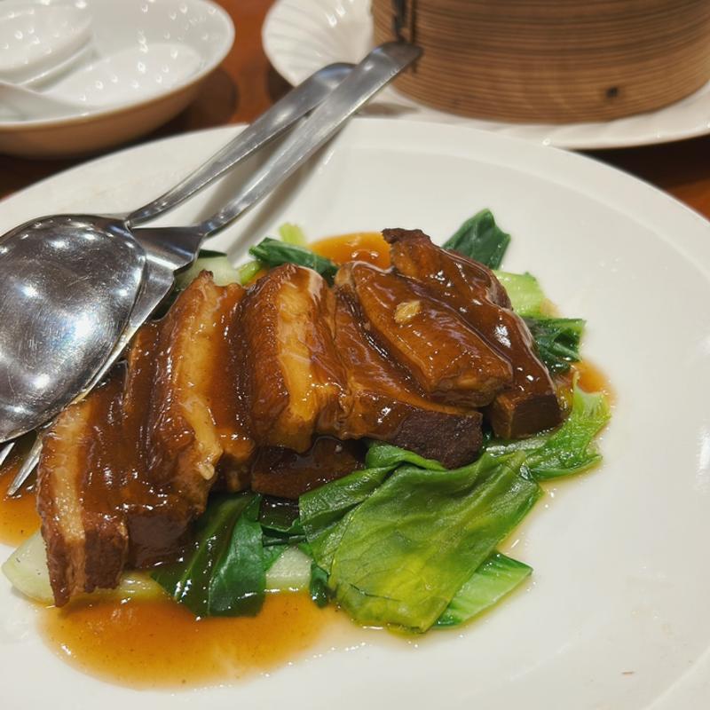 豚バラ角煮パン包み(551蓬莱 パンチャン店)