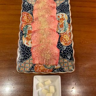 黒毛和牛上タン塩(肉の頂 川崎店)