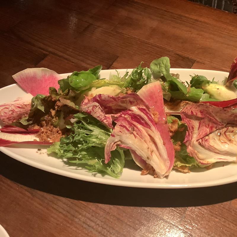 気まぐれサラダ(肉とチーズJajaja UNO本店)