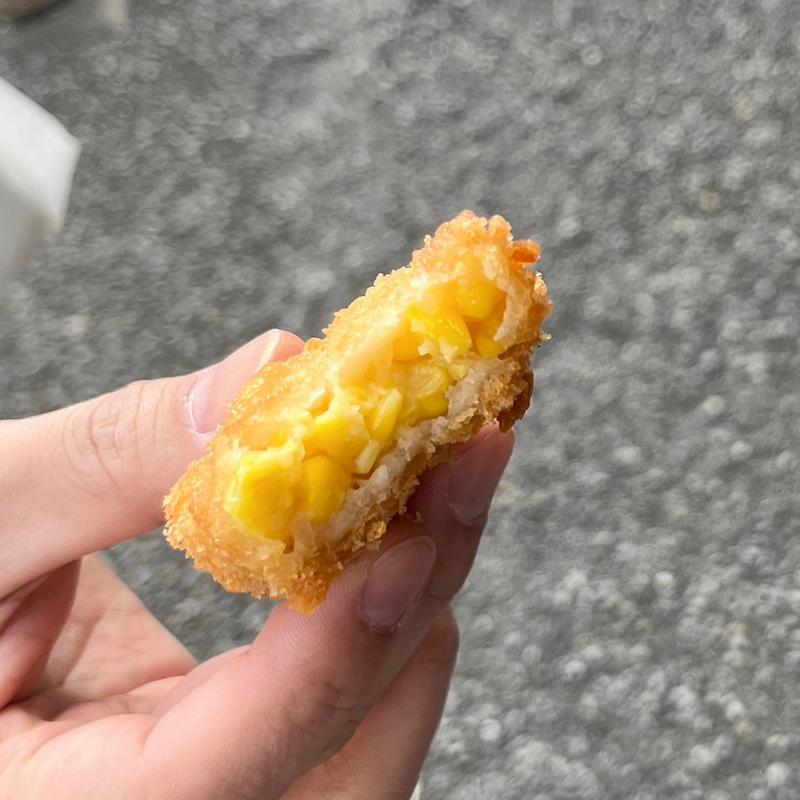 コロッケ(コーン)(惣菜 駒形軒)