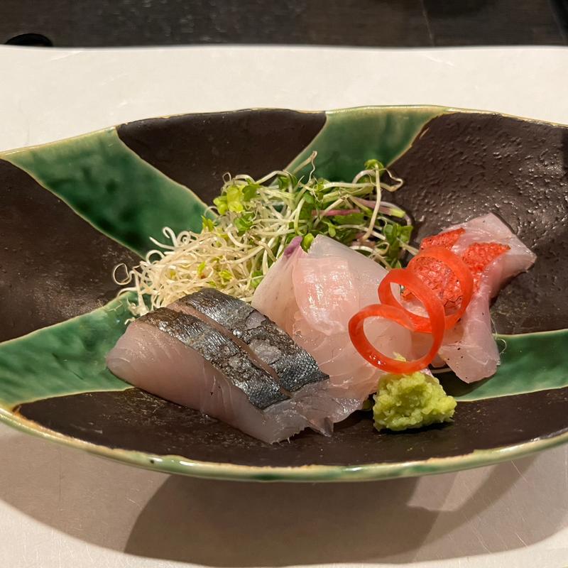 お造り3種盛り　鰆　平目　金目(多満喜)