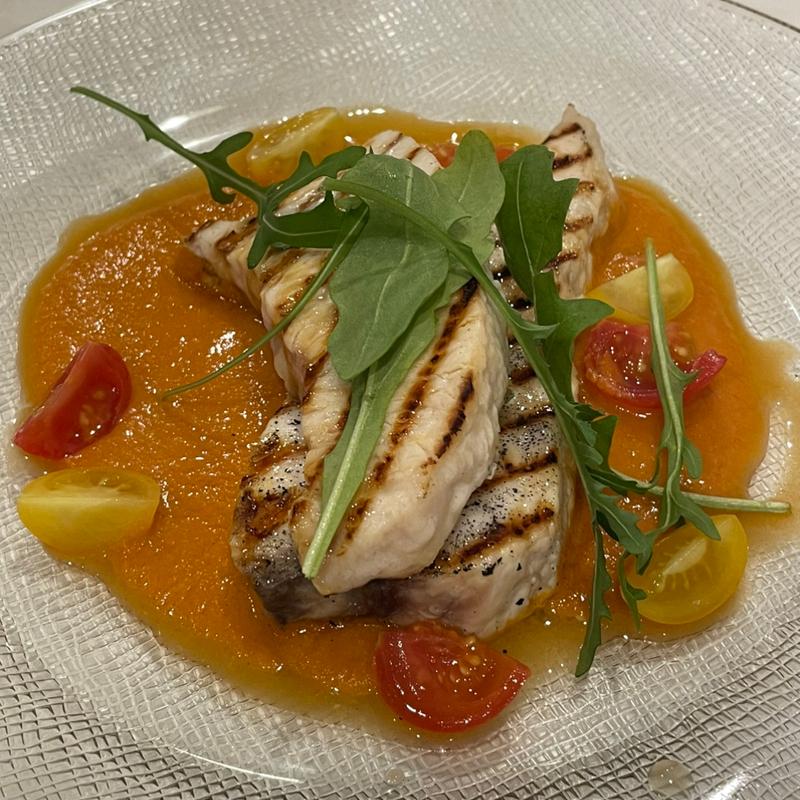 カジキマグロのグリル～アンダルーズソース～(俺のフレンチ KAGURAZAKA)