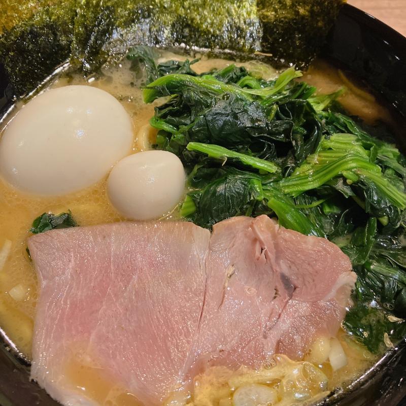 塩ラーメン(横浜家系ラーメン 金山家 本店)